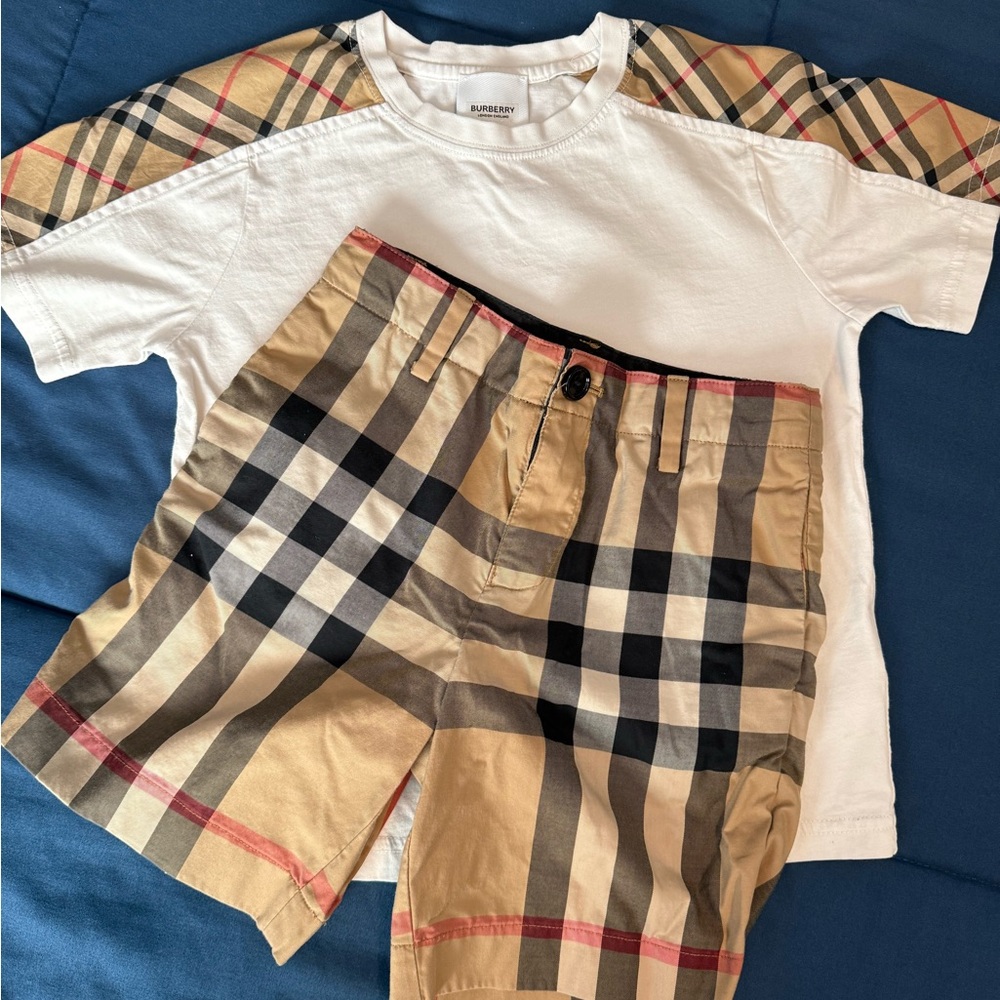 Burberry White Cotton Garment